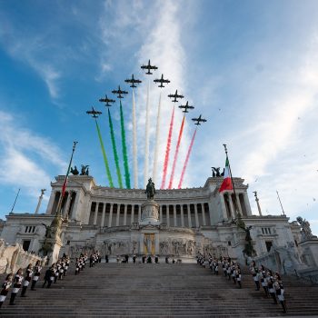 Il sorvolo delle Frecce Tricolori